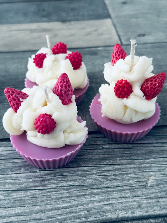 Berry cupcake candles 3 pack